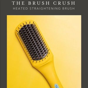 Drybar The Brush Crush Heated Straightening Brush